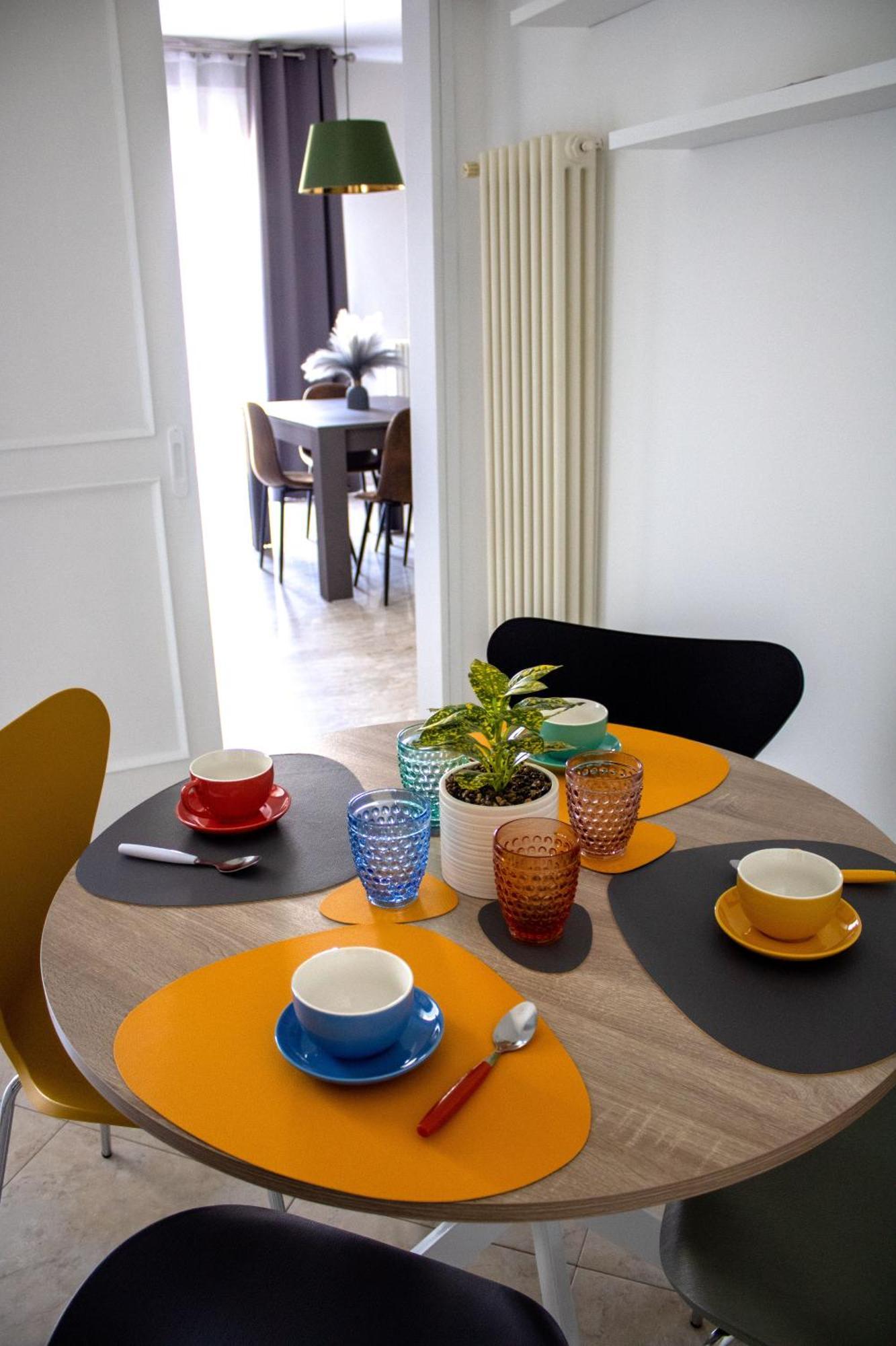 Fd Apartments - Zoe Prestigioso Appartamento Vicino Alla Stazione E Al Centro โมโนโปลี ภายนอก รูปภาพ