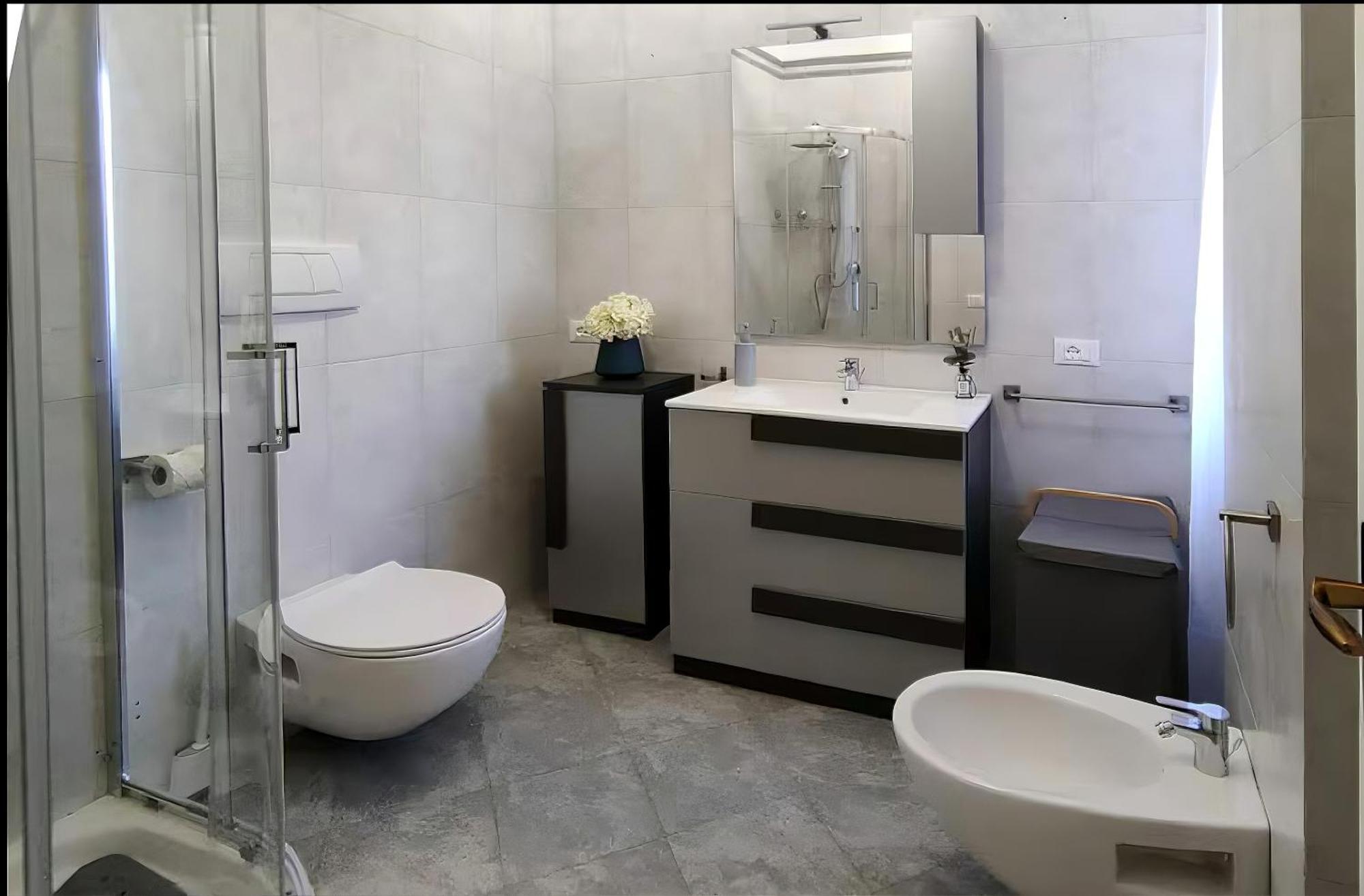 Fd Apartments - Zoe Prestigioso Appartamento Vicino Alla Stazione E Al Centro โมโนโปลี ภายนอก รูปภาพ